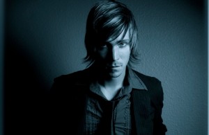 Troy_Baker-2